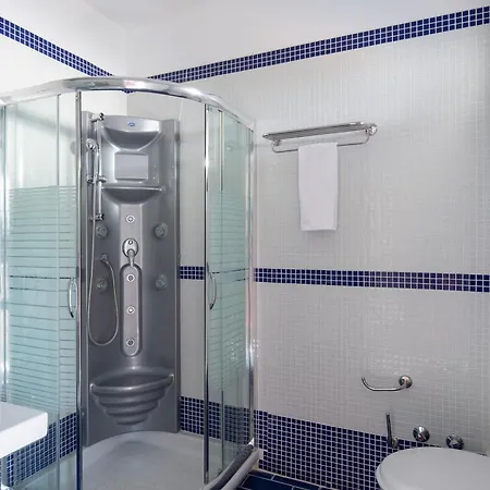 阿洛尼索斯之阿特瑞芙酒店 酒店 帕蒂迪里奥