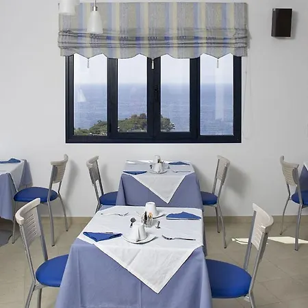 Hotel Atrium Of Alonissos Patitiri (Alonnisos)